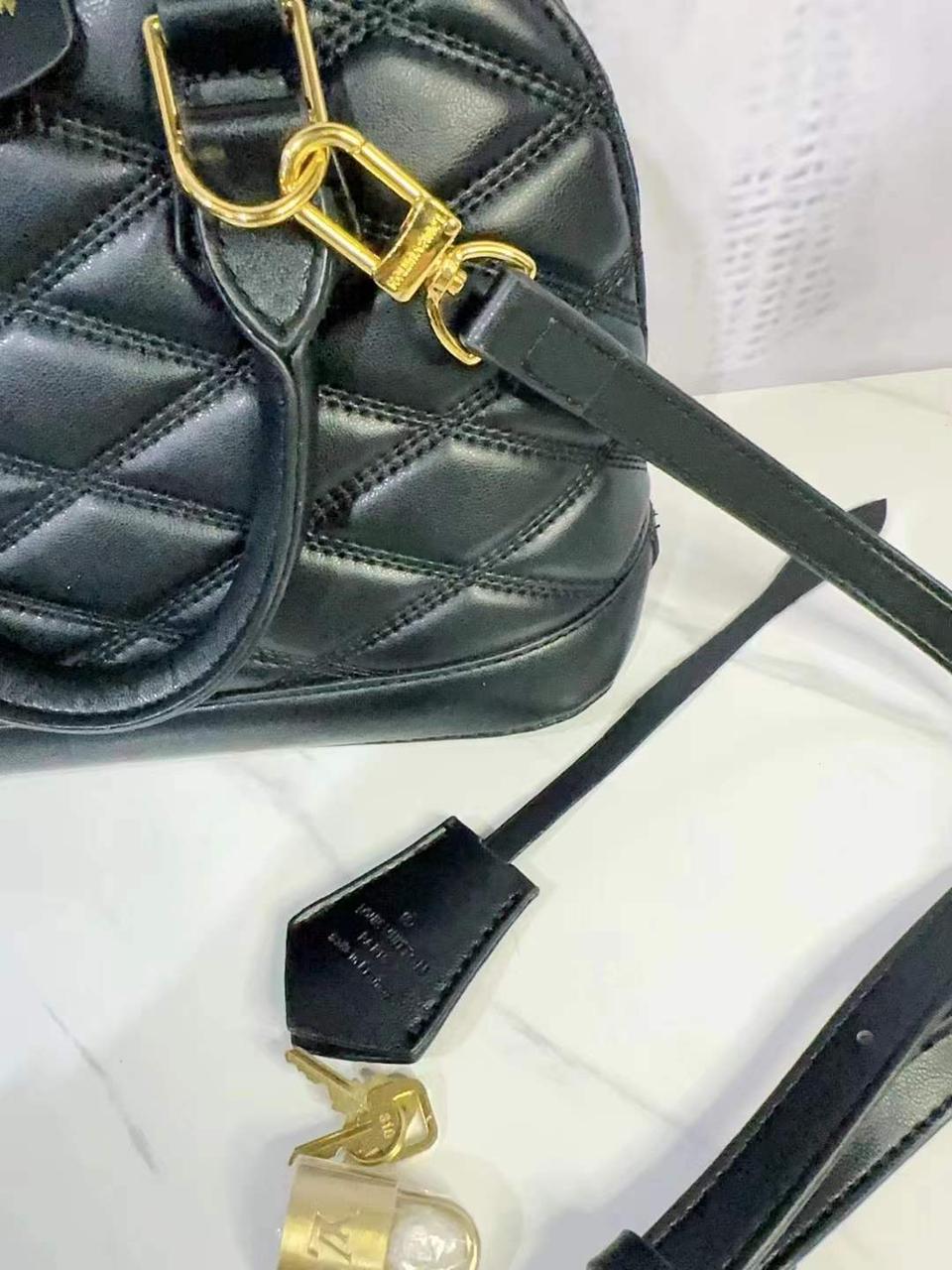 High quality BB shell handbag (Copy A)