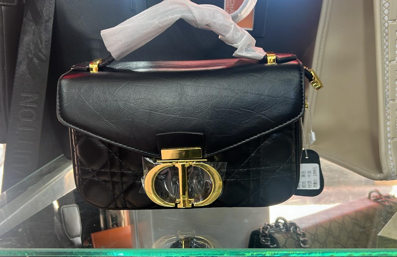 Black Dior Style Handbag (Copy A)
