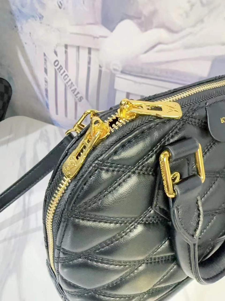 High quality BB shell handbag (Copy A)